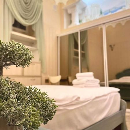 Ferienwohnung Great One Bed Right Near Opera House Kiew Exterior foto