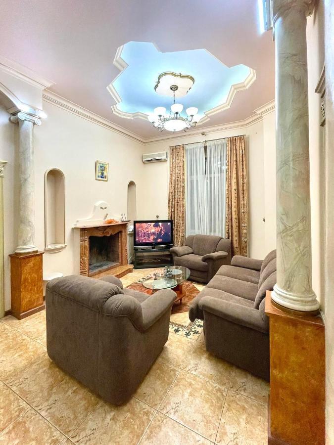 Ferienwohnung Great One Bed Right Near Opera House Kiew Exterior foto