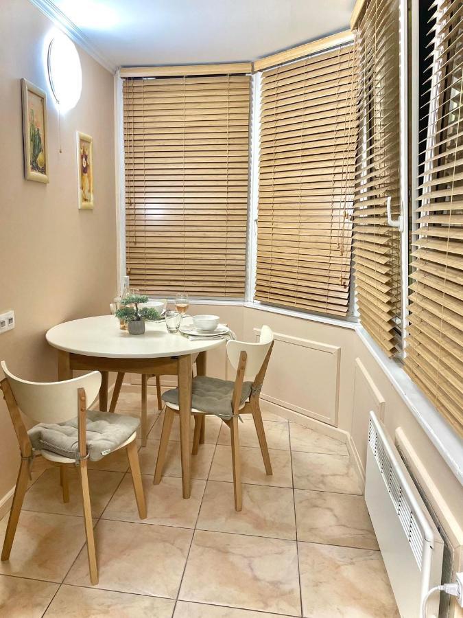 Ferienwohnung Great One Bed Right Near Opera House Kiew Exterior foto