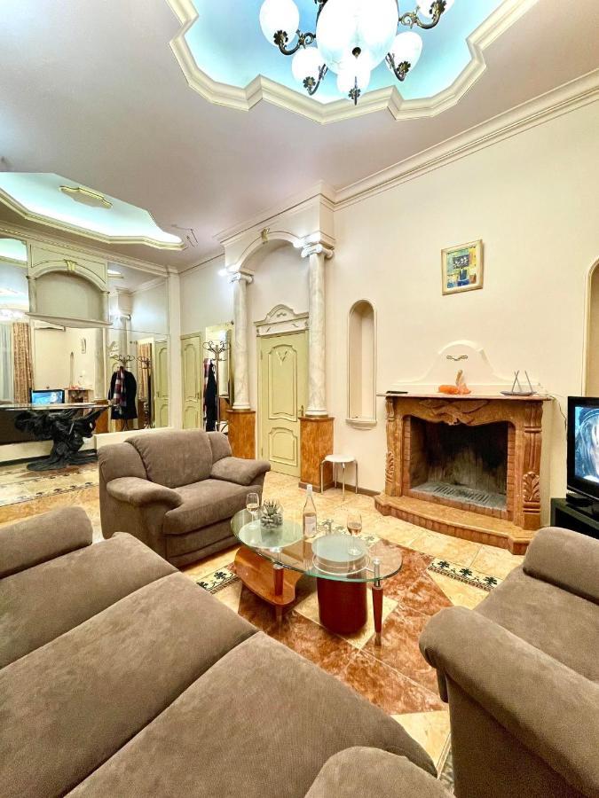 Ferienwohnung Great One Bed Right Near Opera House Kiew Exterior foto